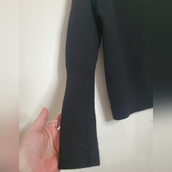 Aritzia Wilfred Cyprie Black Merino Wool Mockneck Sweater Size Medium - Picture 3 of 12